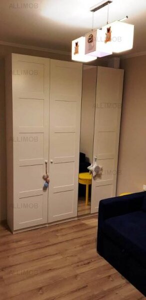 Ploiesti Apartament 3 camere in Ploiesti, zona ultracentrala